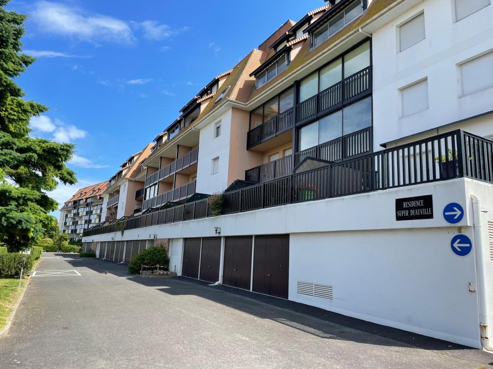 Super Deauville Appartement 2 Pieces Cosy Proche Plage Plein Sud فيلي سور مير المظهر الخارجي الصورة